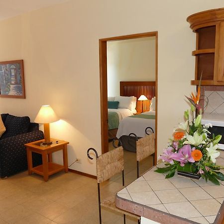 El Ameyal Hotel And Family Suites Кабо-Сан-Лукас Екстер'єр фото