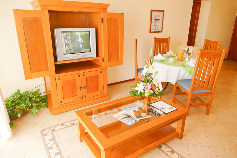 El Ameyal Hotel And Family Suites Кабо-Сан-Лукас Екстер'єр фото